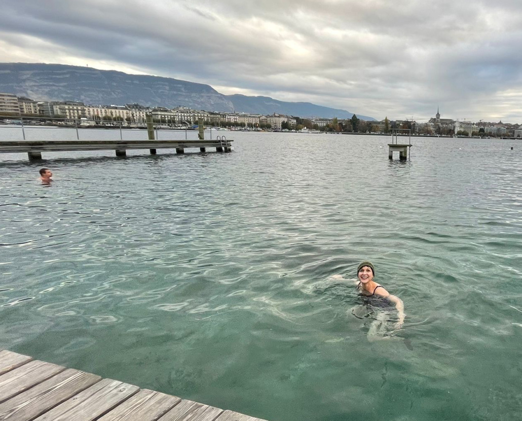 Erin polar bear swimming in Lake Geneva