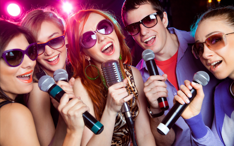 Karaoke Crew